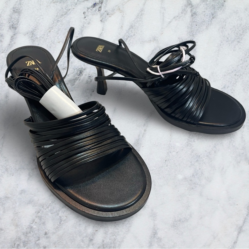• Zara | Strappy Heeled Sandals | Size 8 •